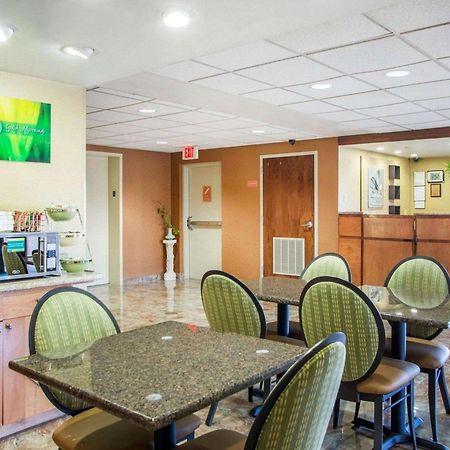 Quality Inn Вайнленд Екстер'єр фото